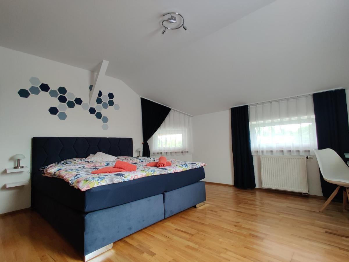 Apartmany V Nasem Olomouc Bagian luar foto